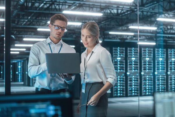 Đội ngũ tư vấn chuyển đổi số chuyên nghiệp tại Connecta với hơn 10 năm kinh nghiệm